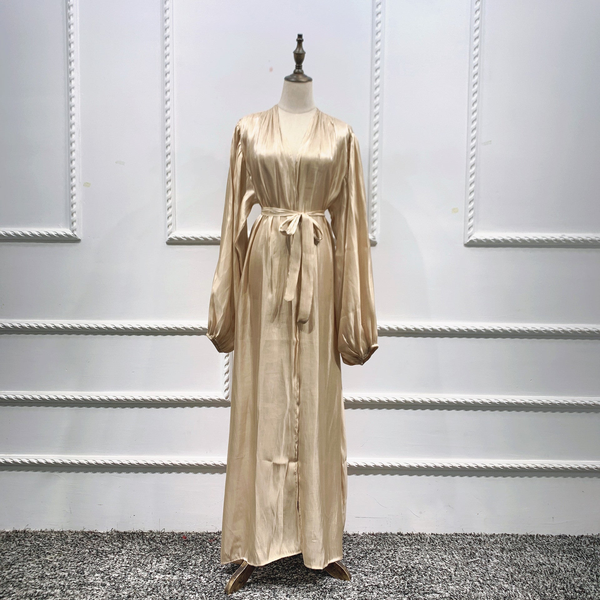 Amiyan abaya